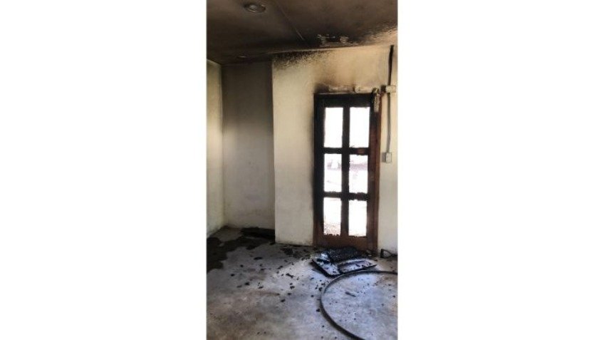 Incendiaron la Casa de las Colectividades en el Jardín de la Paz
